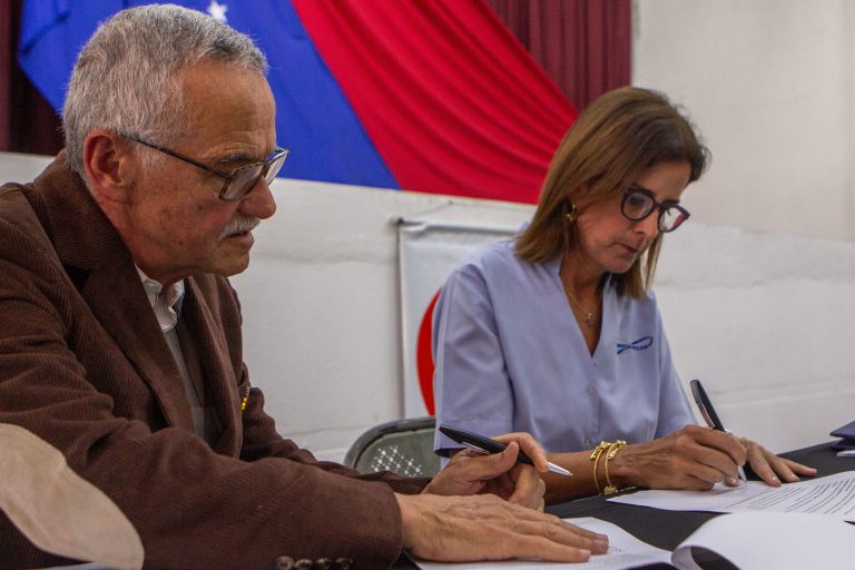 Firma alianza 1